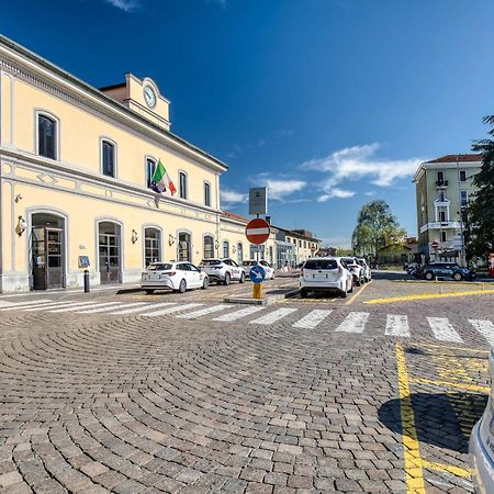 Angolo Alla Stazione - Bilocale Ristrutturato Zona Stazione E Ospedali Pavia Exterior foto